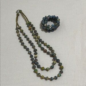 Elegant Multicolor Beaded Necklace and Bracelet Set